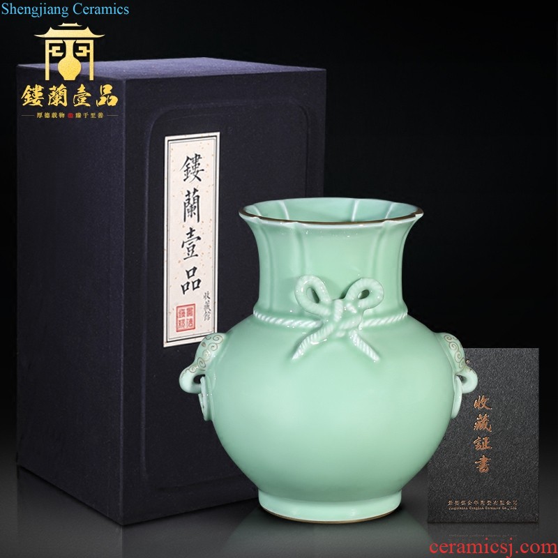 Jingdezhen blue and white youligong ceramics imitation qing qianlong vase Chinese style household adornment of contemporary sitting room is placed