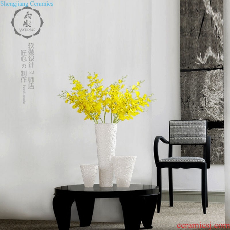 Jingdezhen ceramic vases, furnishing articles decorations flower arrangement is embossed white contracted and contemporary adornment square tank furnishing articles