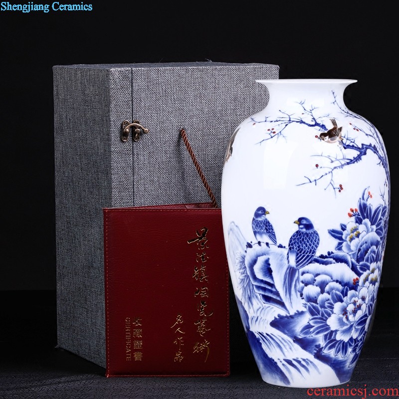 Jingdezhen ceramics Antique hand-painted ears serve f barrels of blue and white porcelain vase process home furnishing articles sitting room