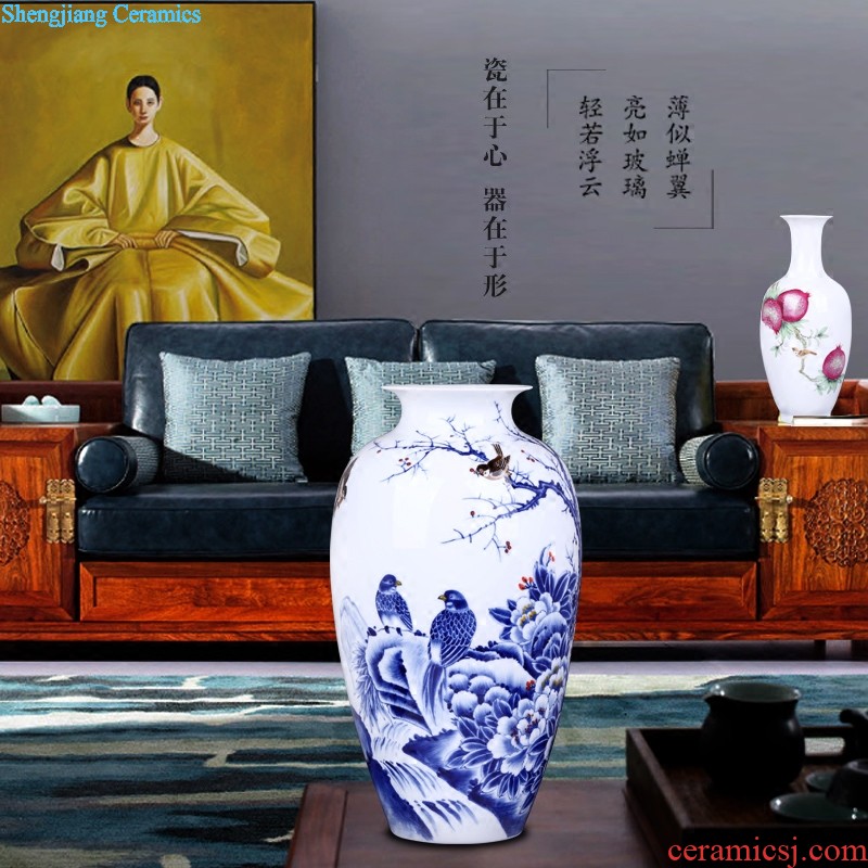 Jingdezhen ceramics Antique hand-painted ears serve f barrels of blue and white porcelain vase process home furnishing articles sitting room