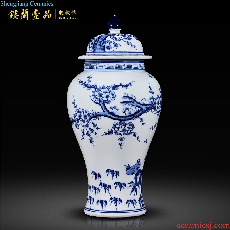 Jingdezhen ceramics imitation qing yongzheng blue tie up branch lotus the lion shell vase Chinese sitting room adornment is placed