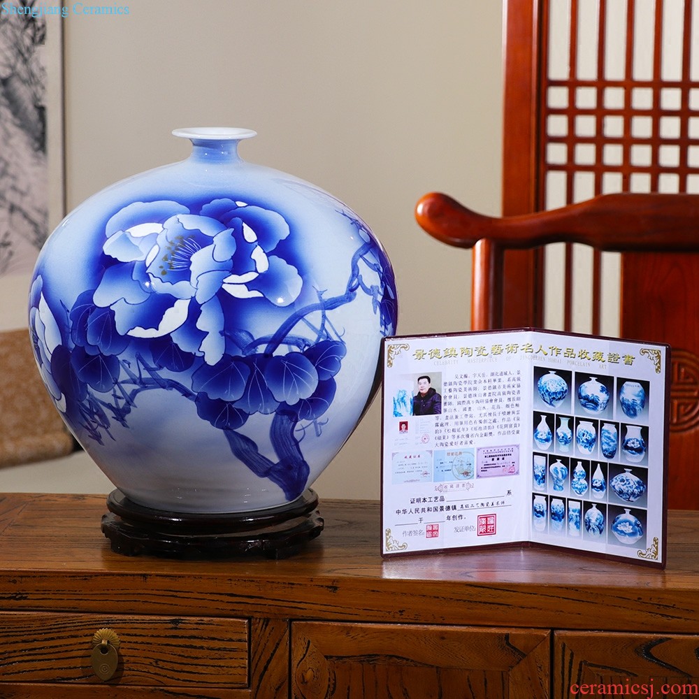 Jingdezhen glaze color hand-painted under blue and white porcelain vases, ceramic flower arranging device design of Chinese style household decorates sitting room furnishing articles