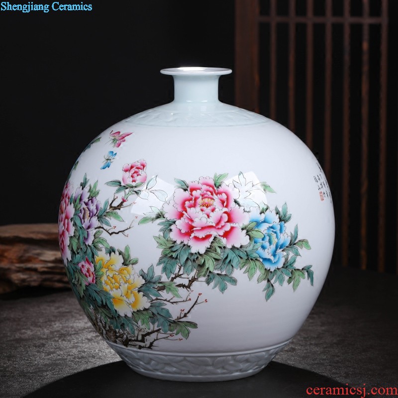 Jingdezhen porcelain vase Archaize tangle of lotus flat belly of blue and white porcelain bottle Decorative arts and crafts home furnishing articles in the living room