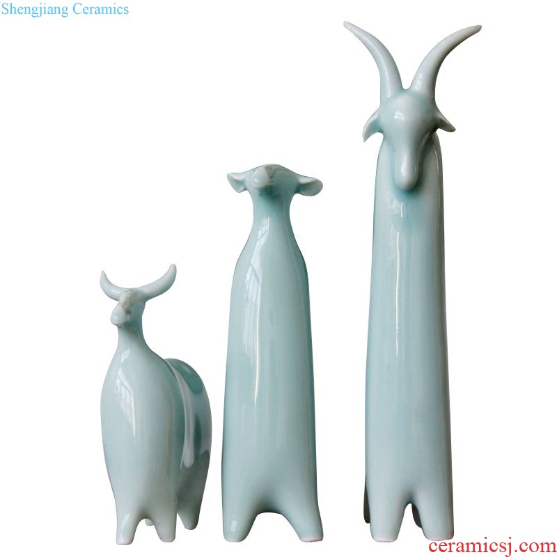 Rain tong home | shadow green ceramic porcelain carving small animals rabbits mini desktop small place decoration home decoration