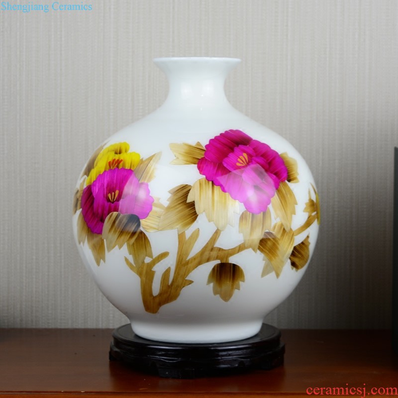 Jingdezhen ceramics Hollow out of blue and white porcelain vase restoring ancient ways The sitting room creative Chinese style household adornment furnishing articles