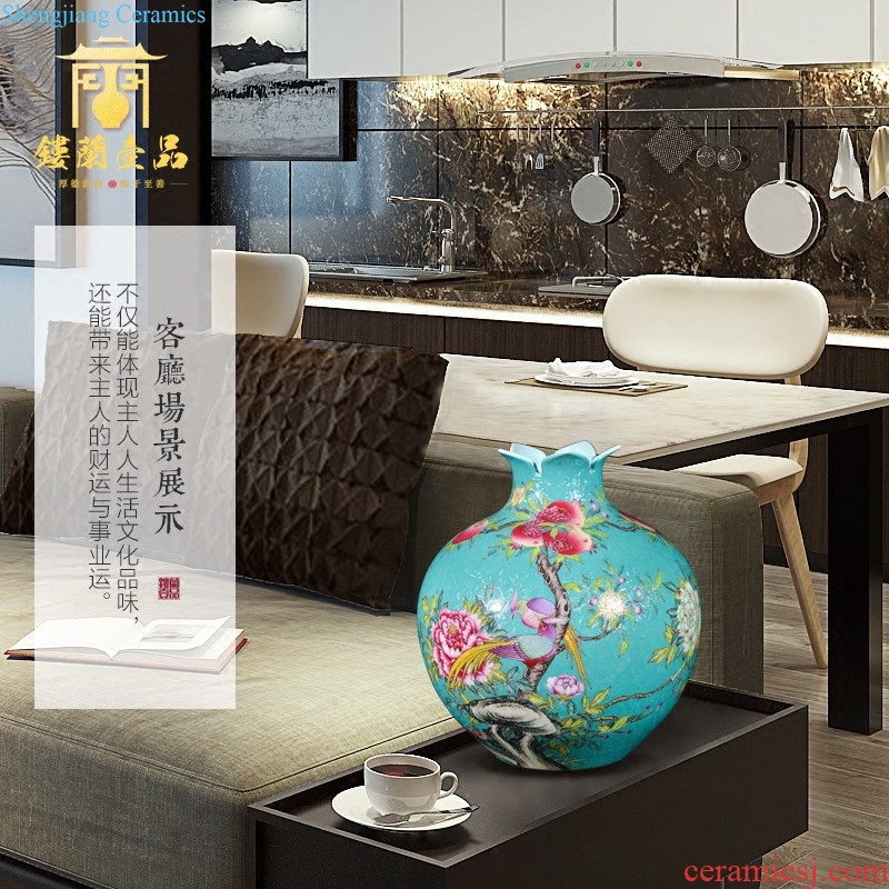 Jingdezhen ceramics imitation qing qianlong fuels the bat life of bottles of the sitting room of Chinese style household decorations collection furnishing articles