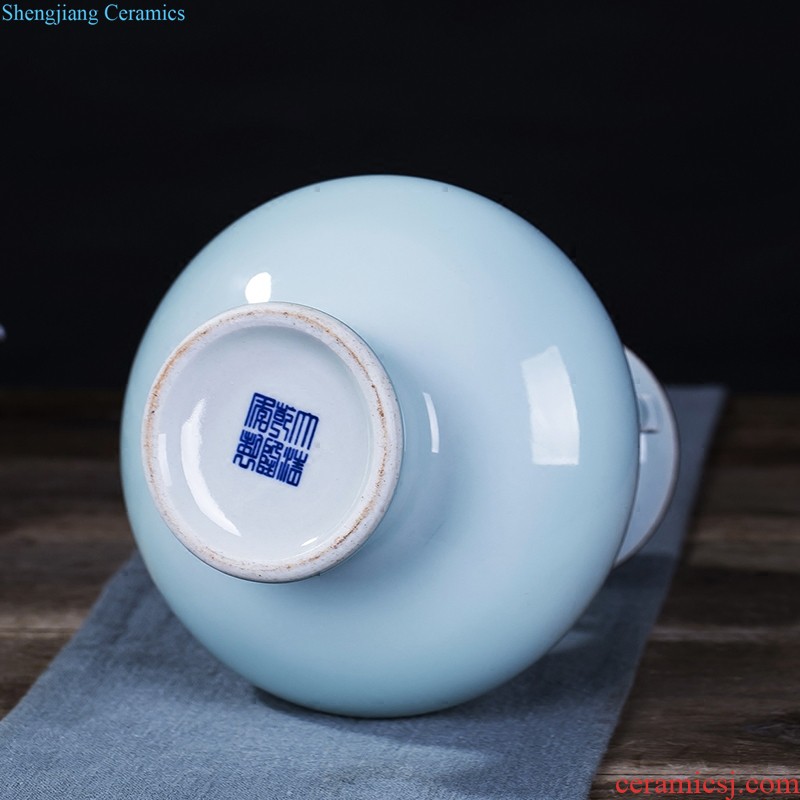 Jingdezhen blue and white porcelain vase under the glaze color hand-painted ceramic bottle blooming flowers sealed bottle 5 jins of 10 jins