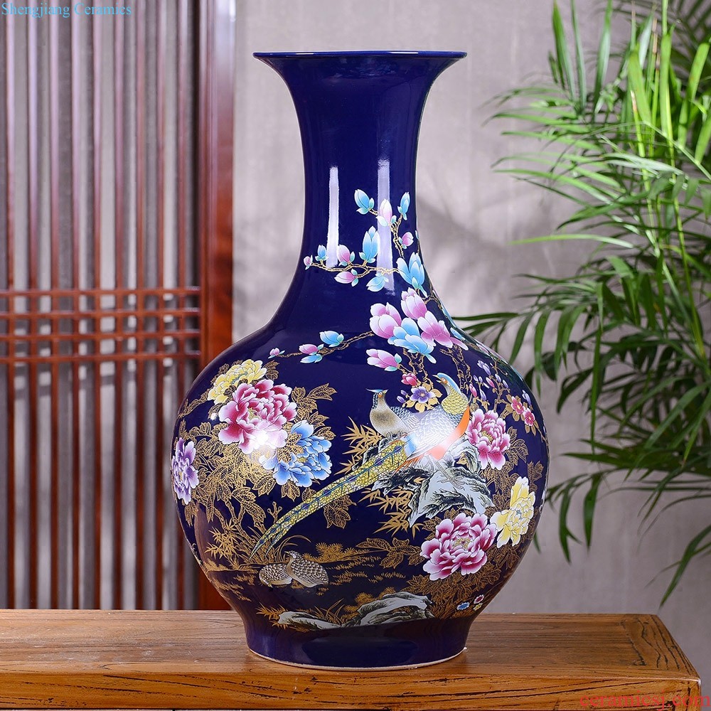 Jingdezhen ceramic vase furnishing articles beaming famille rose gold flower arranging wax gourd bottle of modern Chinese style household decoration