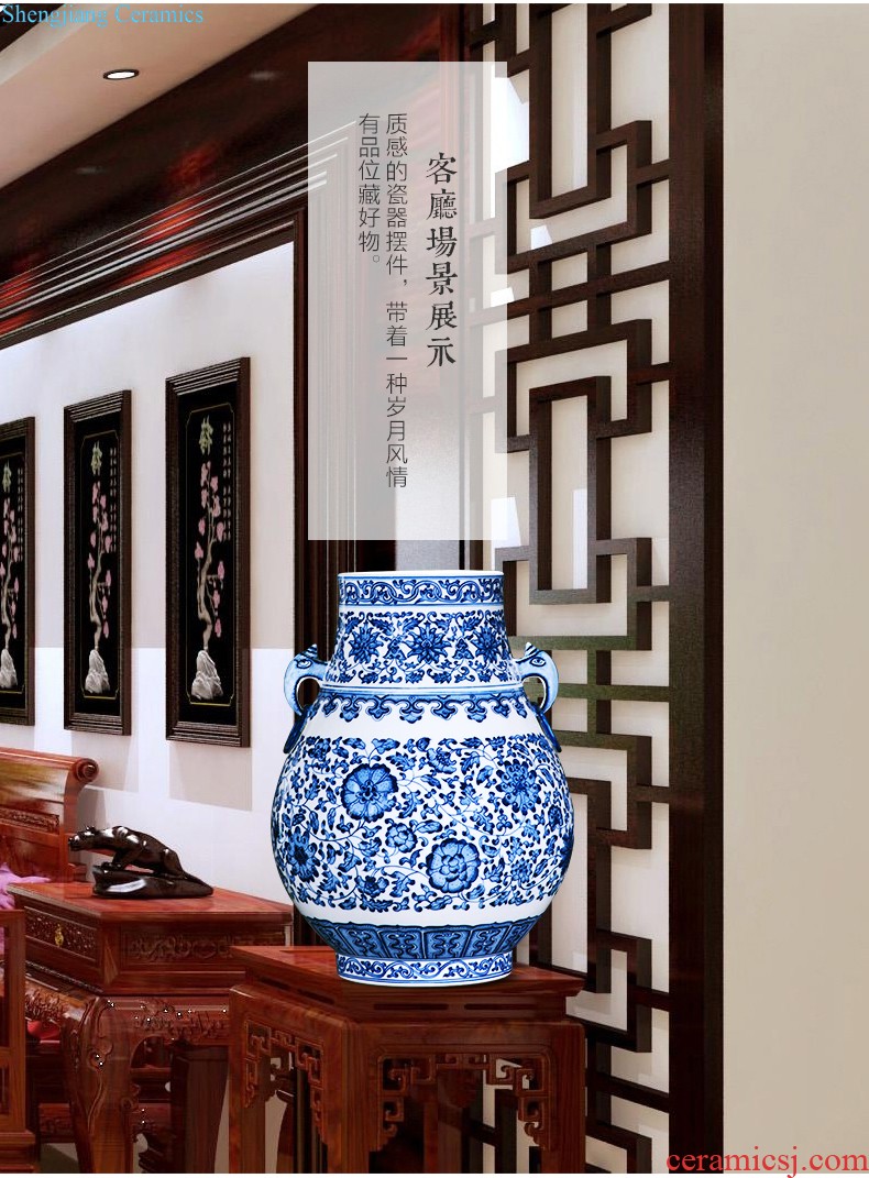 Jingdezhen ceramics hand-painted large blue and white porcelain vase flower arranging furnishing articles of Chinese style living room home decoration decoration