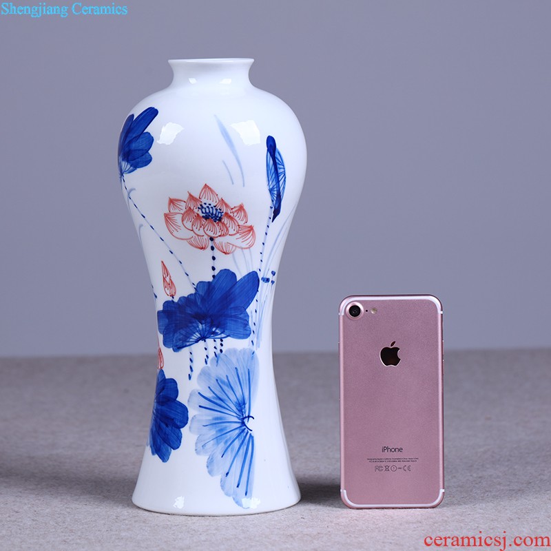 Jingdezhen ceramics Antique landscape of blue and white porcelain vases, flower receptacle The modern home decoration crafts are sitting room