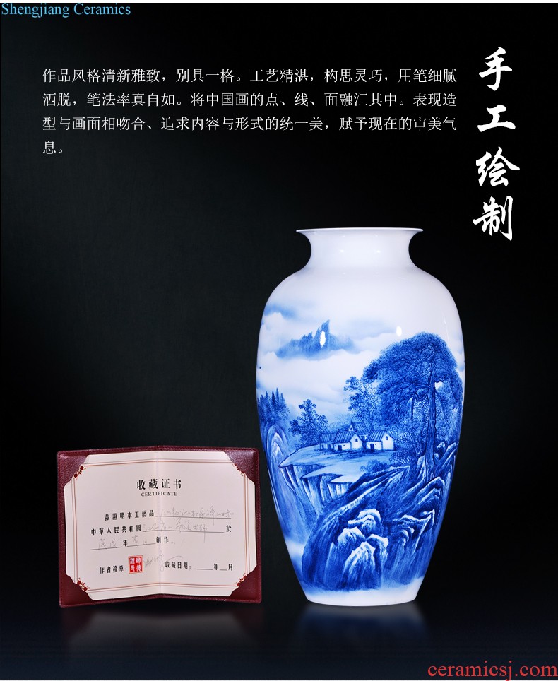 Jingdezhen ceramics furnishing articles hand-painted blue and white porcelain vases, flower arrangement of Chinese style restoring ancient ways is the sitting room bookcase home decoration