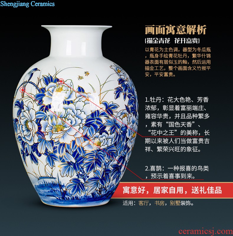 Jingdezhen ceramics imitation qing qianlong pastel vases, flower arranging antique Chinese rich ancient frame sitting room adornment is placed