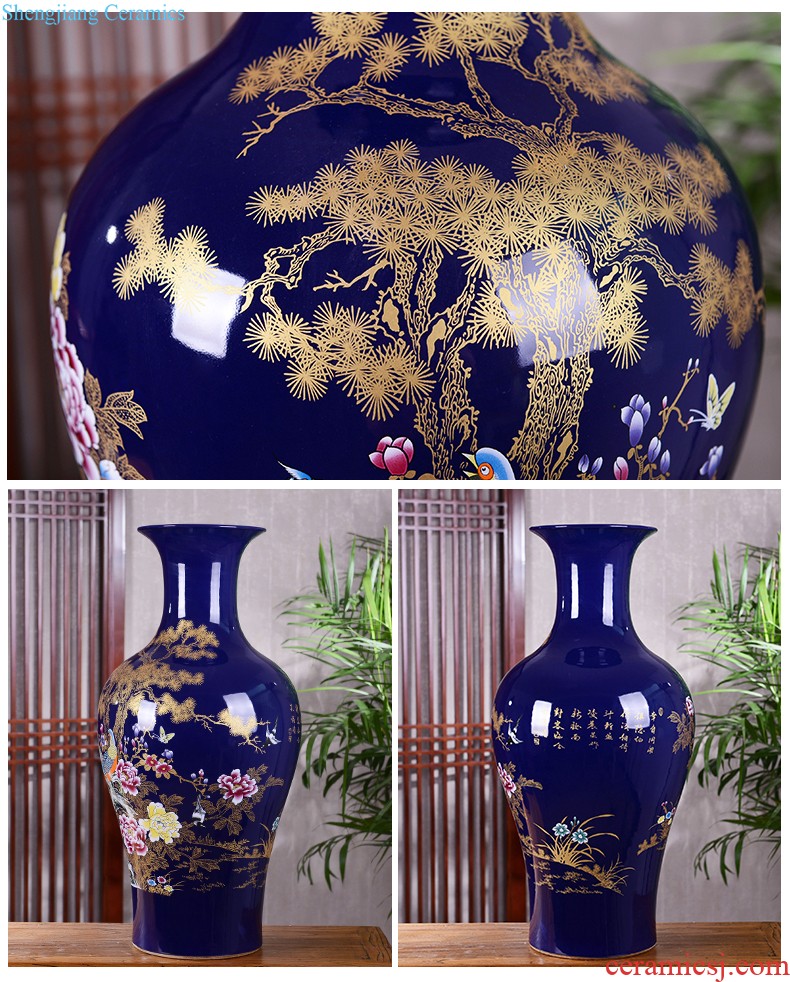 Jingdezhen ceramic vase furnishing articles beaming famille rose gold flower arranging wax gourd bottle of modern Chinese style household decoration