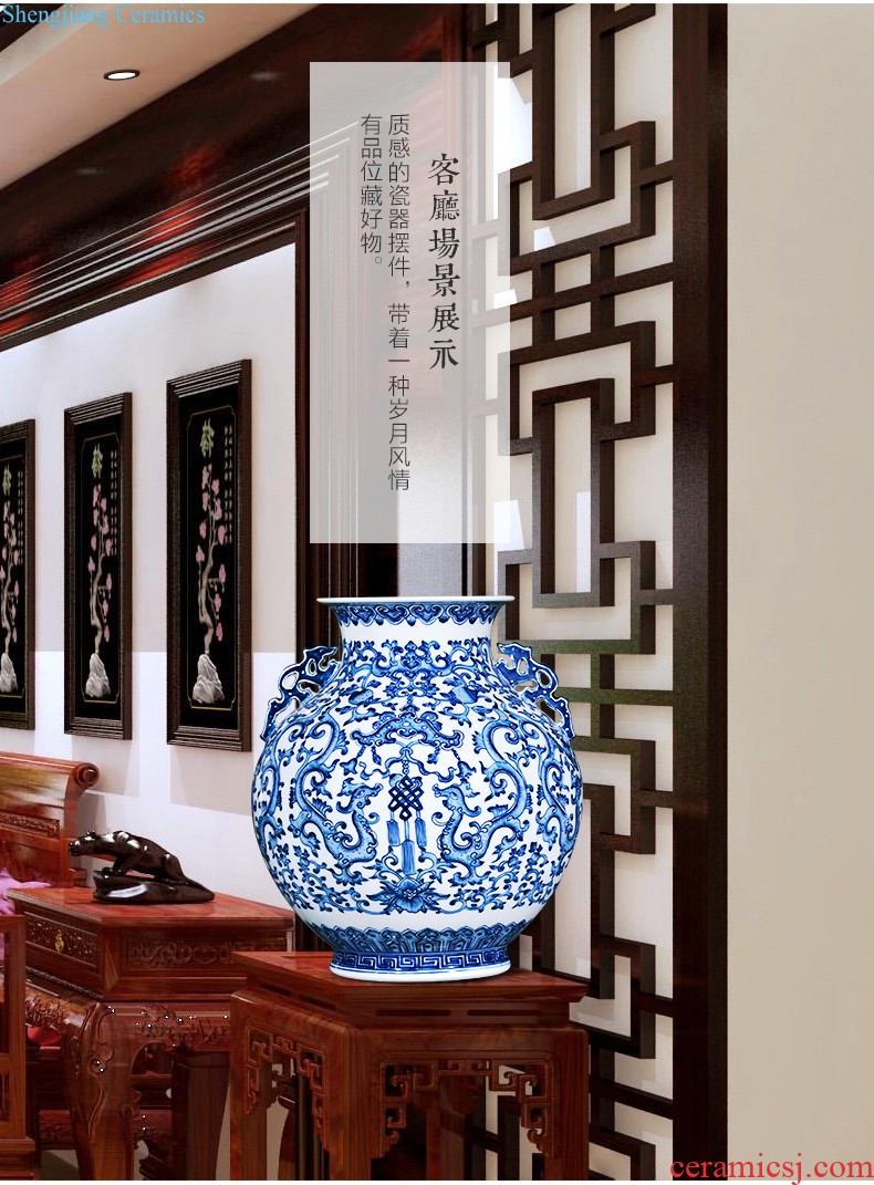 Jingdezhen ceramic vases, furnishing articles sitting room of Chinese style household decorations of large porcelain hand-painted porcelain glaze in red