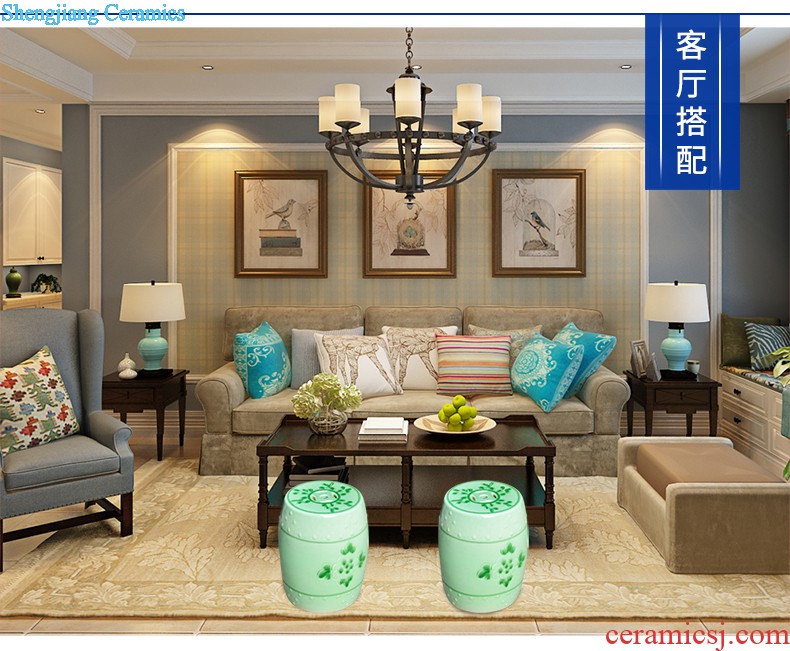 Jingdezhen ceramic masters hand draw much luck powder enamel vase Chinese classical home sitting room adornment is placed