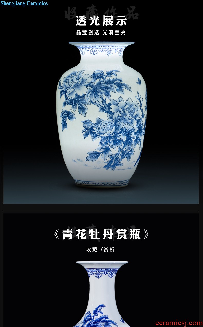 Jingdezhen porcelain vases, antique hand-painted color of blue and white porcelain cover pot Chinese style classical sitting room adornment is placed