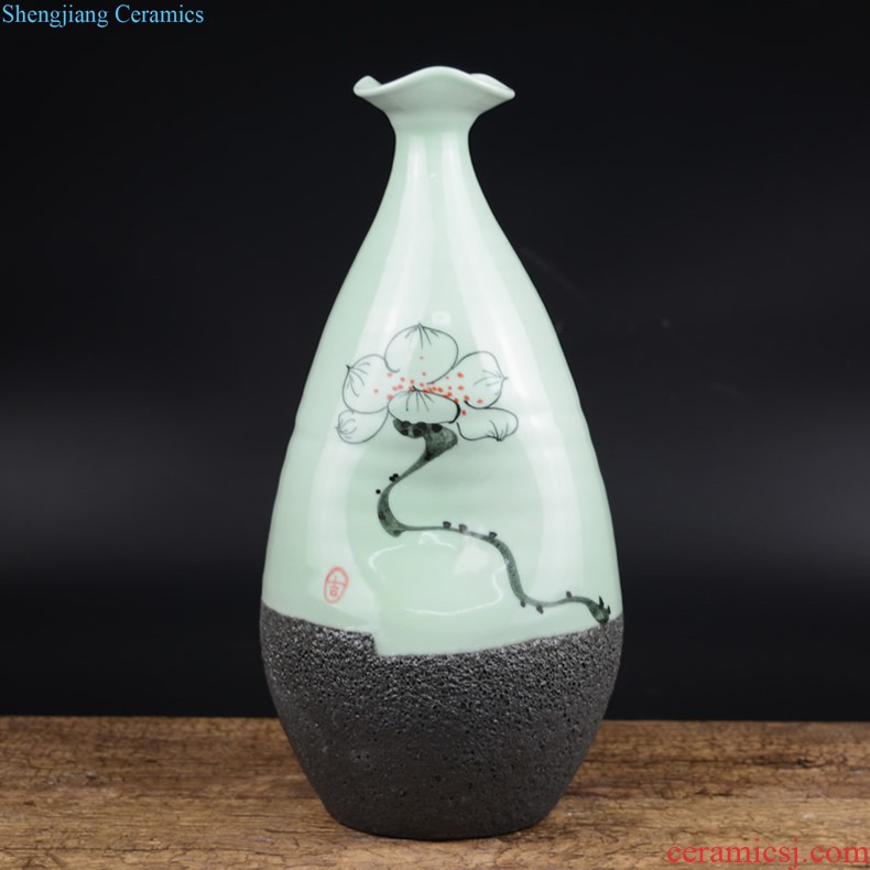 Jingdezhen porcelain vase creative ceramic beauty of blue and white porcelain bottle vase fashionable home furnishing articles sitting room adornment