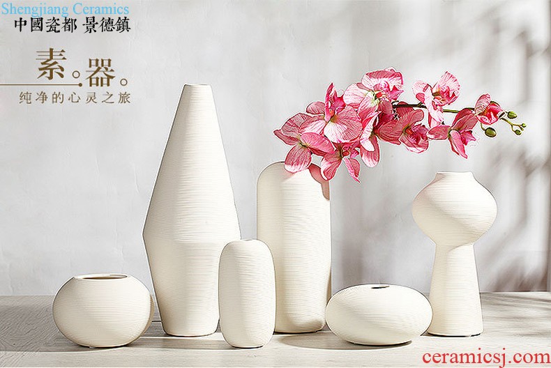 Jingdezhen ceramic hand-painted quiver vase Chinese painting and calligraphy cylinder scroll cylinder sitting room ground adornment is placed the study