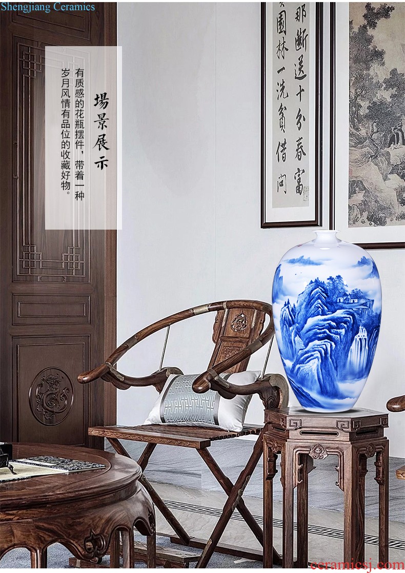 Jingdezhen ceramics Under the glaze color blue and white antique hand-painted youligong vases, flower arrangement sitting room place decoration