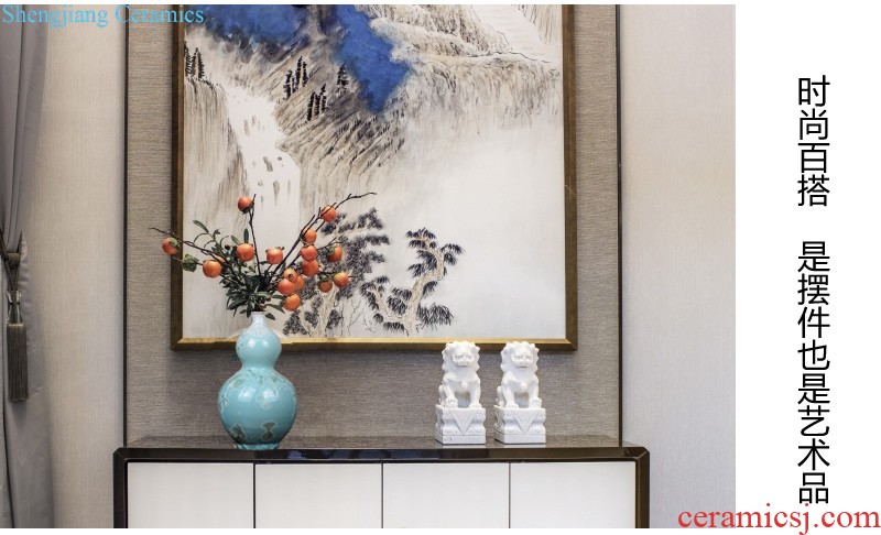 Jingdezhen ceramics Hollow out of blue and white porcelain vase restoring ancient ways The sitting room creative Chinese style household adornment furnishing articles