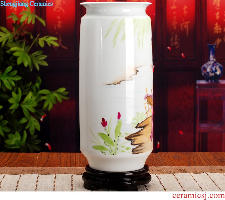 Hand-painted chrysanthemum patterns of blue and white porcelain of jingdezhen ceramics surface square vase furnishing articles study calligraphy and painting is received