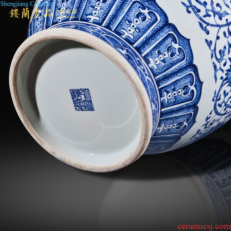 Jingdezhen ceramics hand-painted high copy qianlong bucket color flower vases, Chinese style household decorations collection furnishing articles