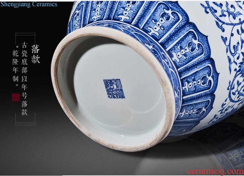 Jingdezhen ceramics hand-painted high copy qianlong bucket color flower vases, Chinese style household decorations collection furnishing articles