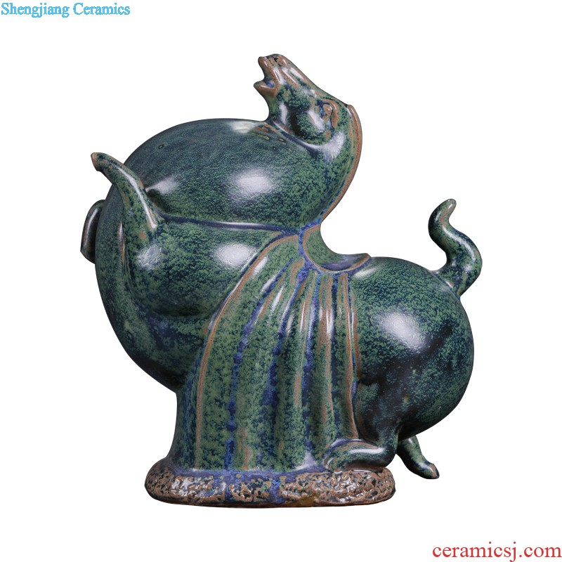 Jingdezhen ceramics new sitting room of Chinese style household act the role ofing is tasted furnishing articles hand-carved pig souvenirs creative gift