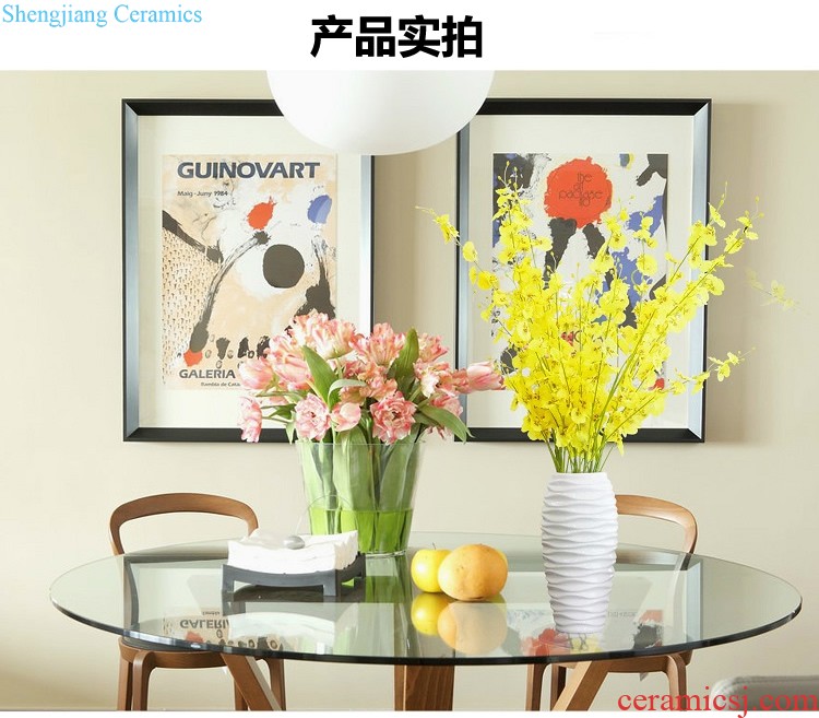 Jingdezhen ceramic creative contracted sitting room white vase dry flower flower art TV cabinet table decorations furnishing articles