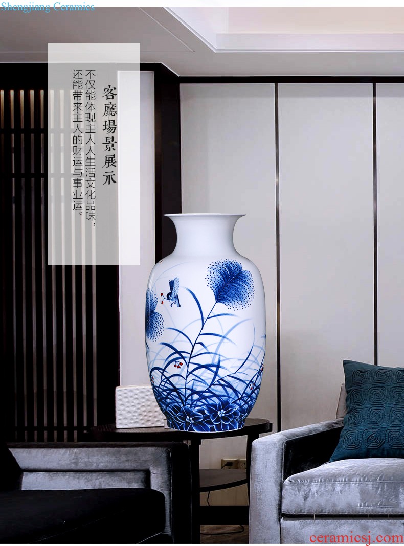 Jingdezhen ceramics hand-painted gift porcelain vase furnishing articles new Chinese style living room TV ark home flower adornment