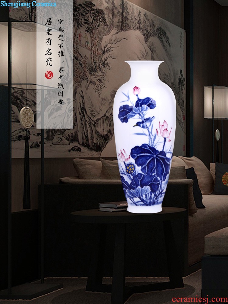 Jingdezhen blue and white porcelain vases, flower arranging hand-painted ceramic beaming Sitting room place of new Chinese style household act the role ofing is tasted