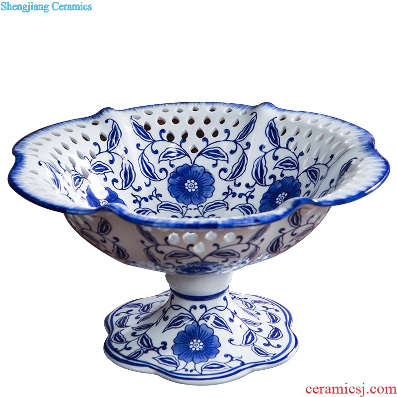 Jingdezhen ceramic famille rose 160 blue and white porcelain vases, hand-painted bucket color lotus The sitting room home handicraft furnishing articles