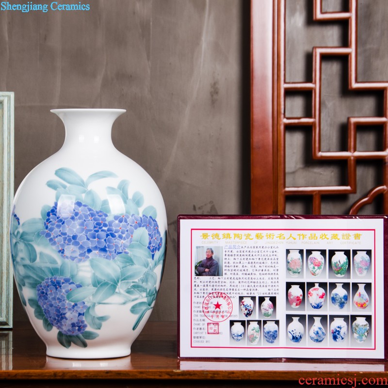 Blue and white porcelain of jingdezhen ceramics manual sculpture dragon vase of large sitting room adornment is placed hotel opening gifts