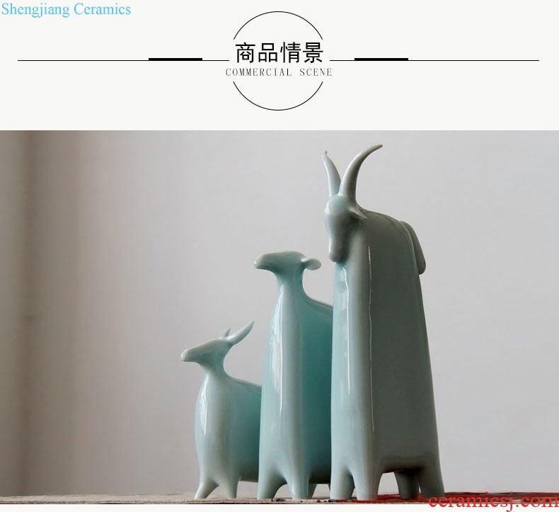 Rain tong home | shadow green ceramic porcelain carving small animals rabbits mini desktop small place decoration home decoration