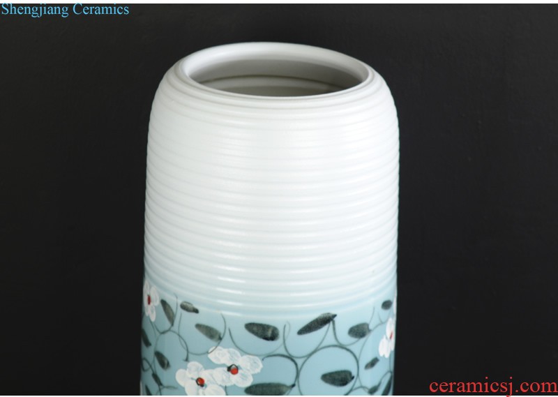 Jingdezhen ceramics Archaize dragon grain ears of blue and white porcelain vase The sitting room is ancient frame f tube furnishing articles ornaments