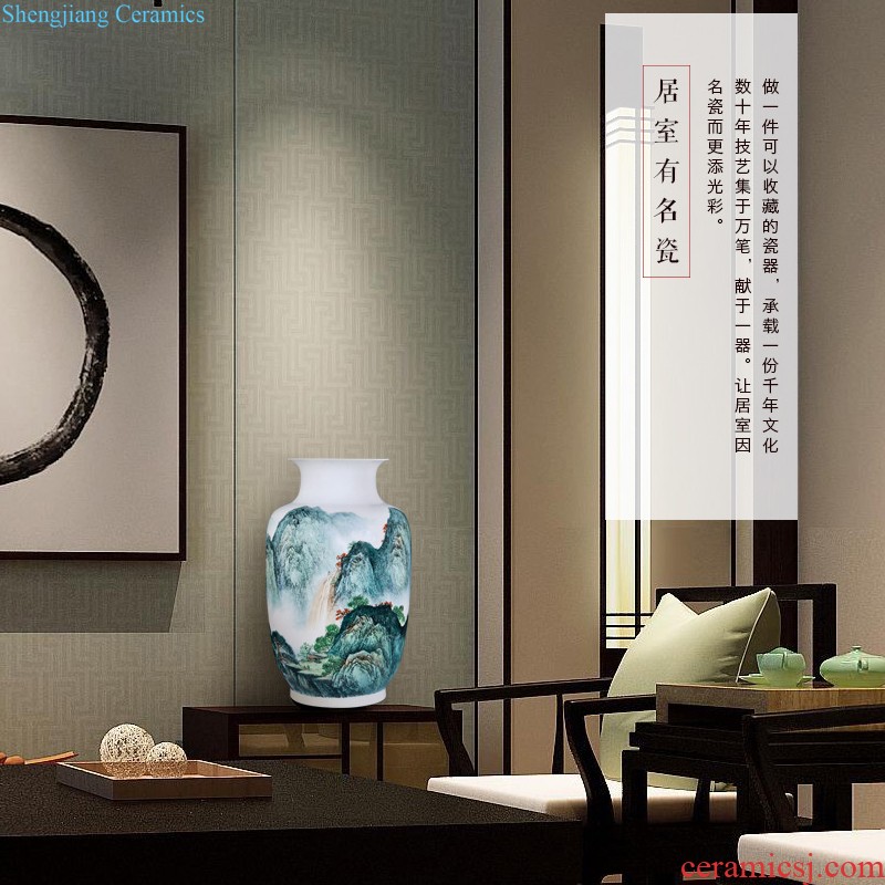 Jingdezhen ceramics hand-painted painting of flowers and dry flower vase charactizing a collection of new Chinese style sitting room adornment is placed