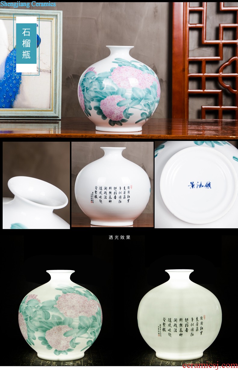 Famous master of jingdezhen ceramics vases, flower arranging Chinese style is contemporary and contracted household wine sitting room adornment is placed