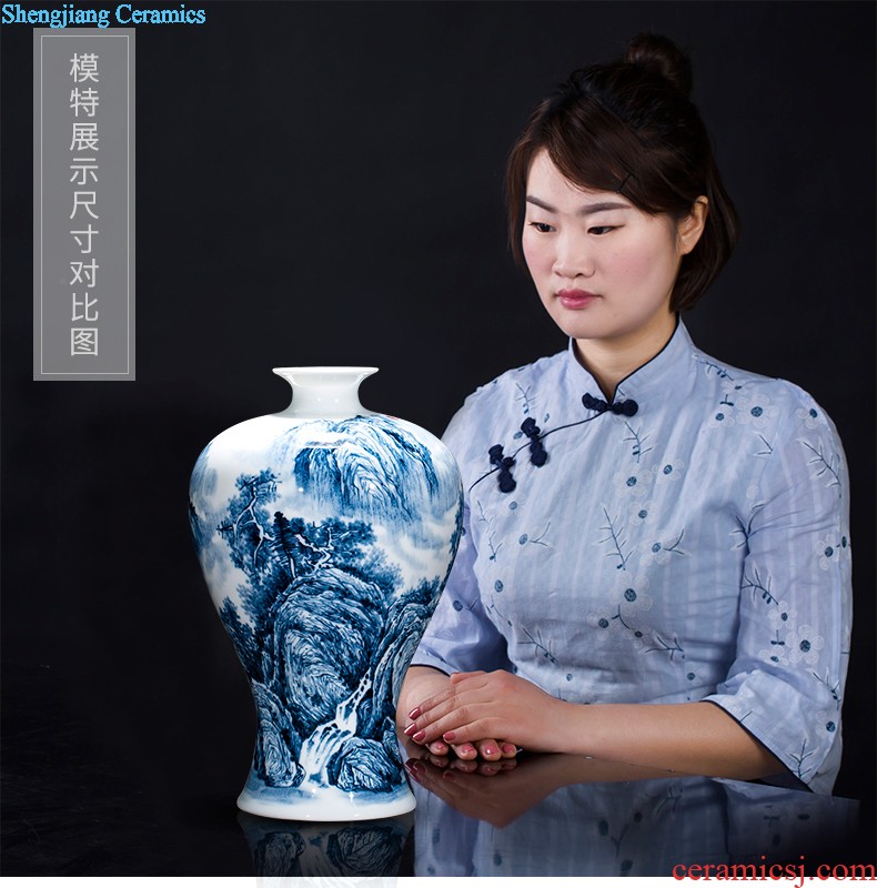 E006 jingdezhen ceramic Chinese red gold wedding gifts home furnishing articles vase peony fishtail vase