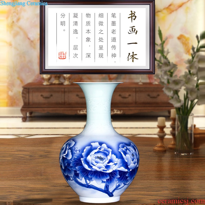 Jingdezhen blue and white porcelain manual hand-painted dried flowers sitting room place vase modern new Chinese style decoration decoration