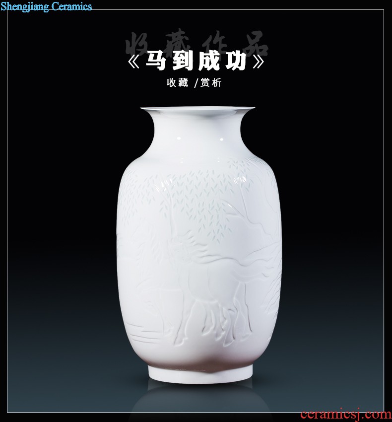 Chinese classical jingdezhen ceramics antique vase imitation qianlong pastel ground adornment is placed large living room