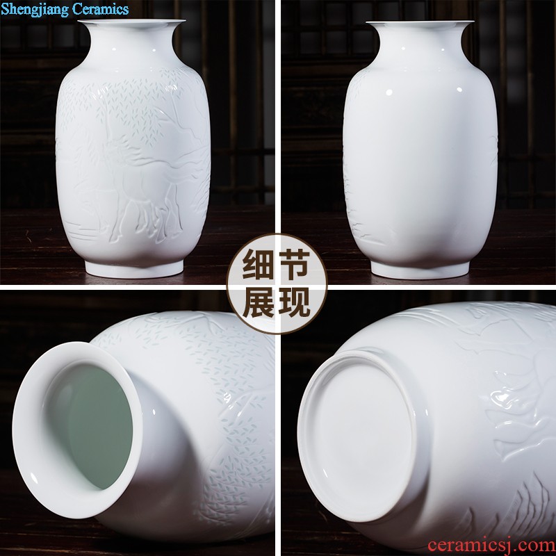 Chinese classical jingdezhen ceramics antique vase imitation qianlong pastel ground adornment is placed large living room