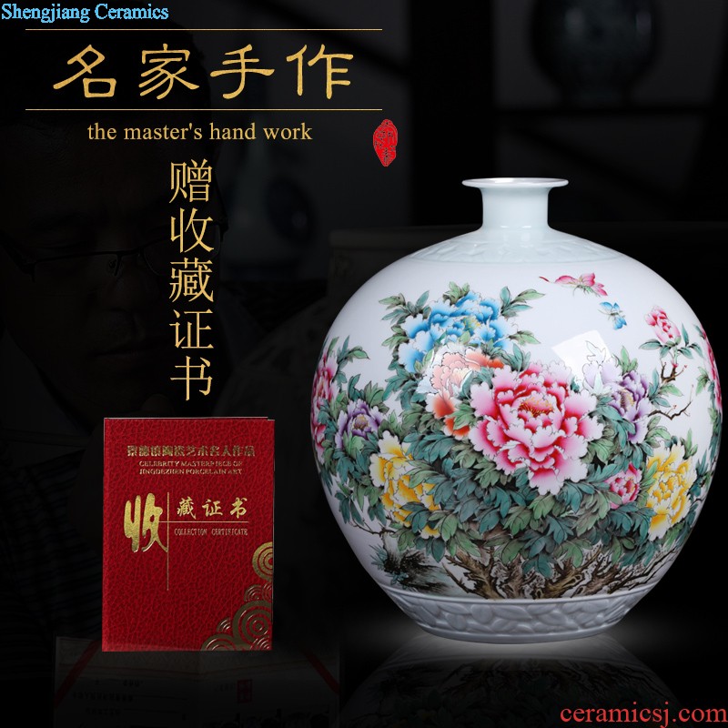 Jingdezhen porcelain vase Archaize tangle of lotus flat belly of blue and white porcelain bottle Decorative arts and crafts home furnishing articles in the living room