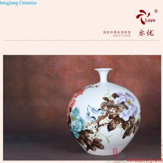 Jingdezhen ceramics Gold hand-painted king of blue and white porcelain vase Modern home sitting room place process