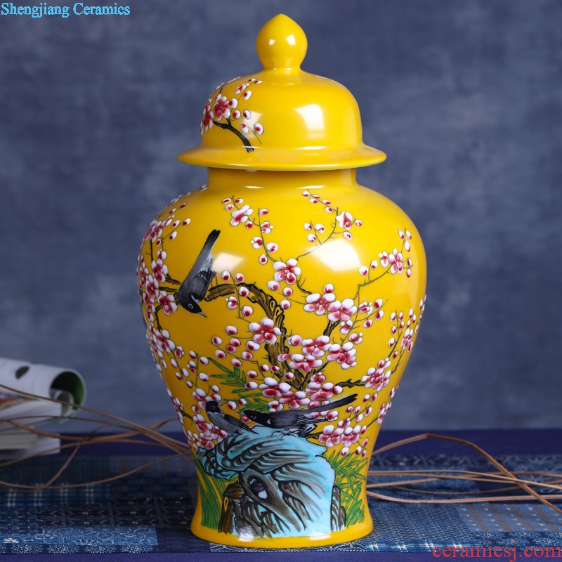 Jingdezhen ceramics vase hand-painted Yellow lotus pond fragrant flower arrangement, the sitting room of Chinese style household decorative furnishing articles