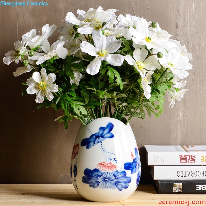 Classic blue and white porcelain vase cb32 jingdezhen ceramics sitting room adornment is placed the general tank storage tank caddy