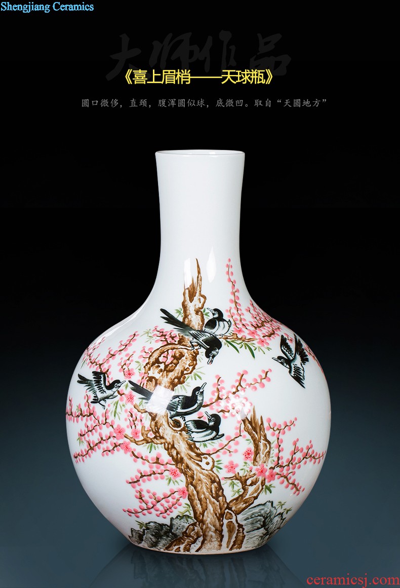 Master of jingdezhen ceramic vase Chinese hand-painted home sitting room porch famille rose more than decorative furnishing articles every year