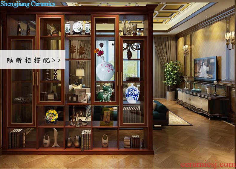 Famous master of jingdezhen ceramics hand-painted thin foetus vases, flower arrangement of modern Chinese style home sitting room adornment is placed