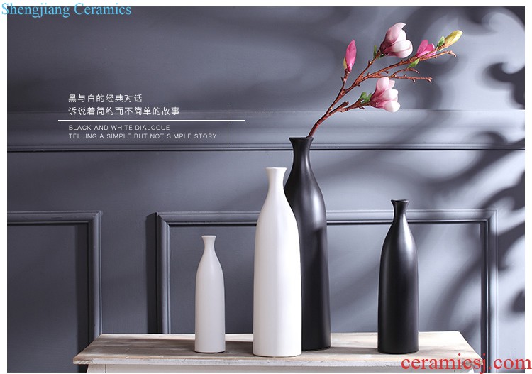 Blue and white porcelain vase landscape of jingdezhen ceramics sitting room Chinese wind restoring ancient ways household soft adornment furnishing articles arranging flowers