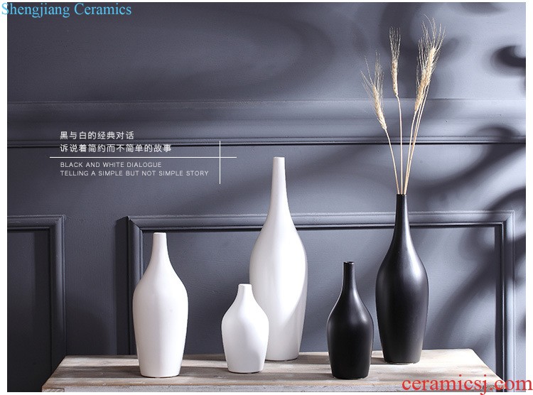 Blue and white porcelain vase landscape of jingdezhen ceramics sitting room Chinese wind restoring ancient ways household soft adornment furnishing articles arranging flowers