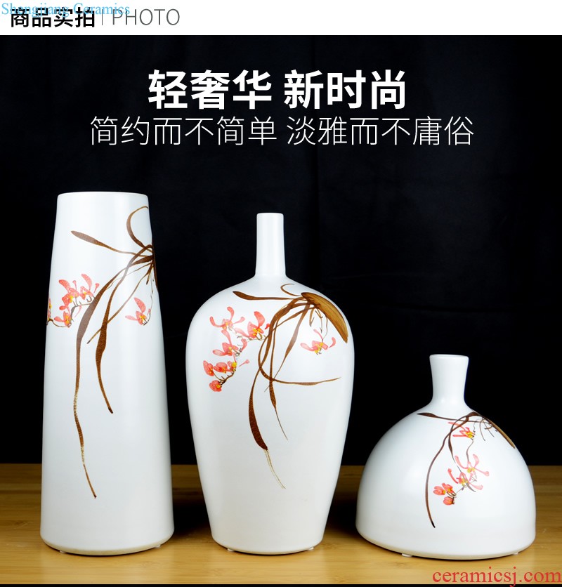 Jingdezhen ceramics hand-painted modern new Chinese vase flower arrangement sitting room home furnishing articles on your table